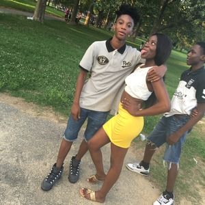 Meet your Posher, Akinyele